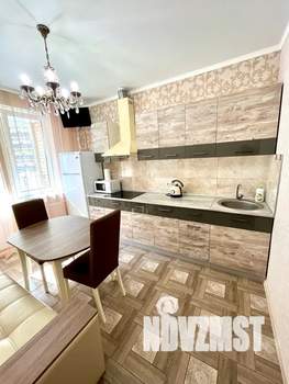 1-к квартира, посуточно, 43м2, 8/24 этаж