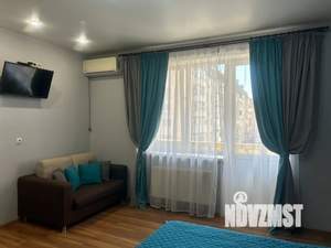 1-к квартира, посуточно, 30м2, 3/7 этаж