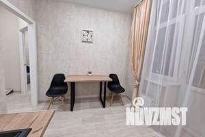 1-к квартира, посуточно, 35м2, 6/24 этаж