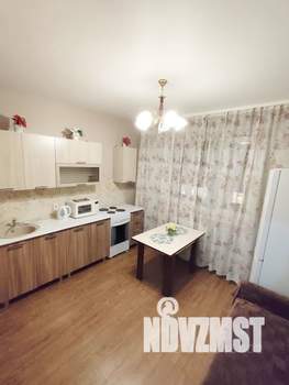 1-к квартира, посуточно, 38м2, 2/16 этаж