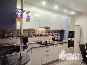 2-к квартира, посуточно, 75м2, 9/16 этаж