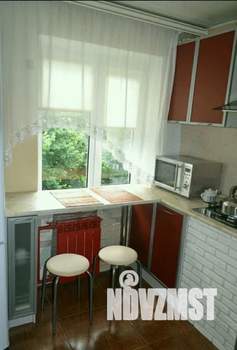 1-к квартира, посуточно, 42м2, 5/5 этаж