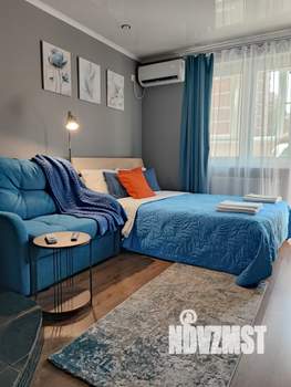 Студия квартира, посуточно, 28м2, 3/17 этаж