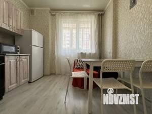 1-к квартира, посуточно, 44м2, 8/18 этаж