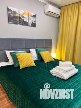 1-к квартира, посуточно, 39м2, 15/16 этаж