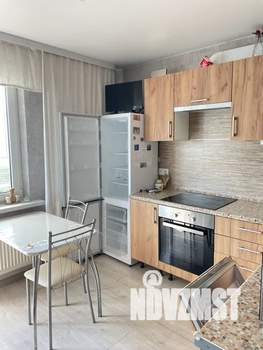 1-к квартира, посуточно, 38м2, 4/16 этаж