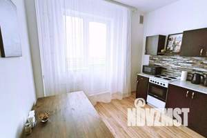 1-к квартира, посуточно, 39м2, 11/17 этаж