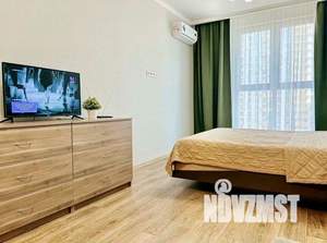 1-к квартира, посуточно, 40м2, 11/18 этаж