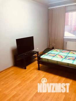 1-к квартира, посуточно, 38м2, 4/16 этаж