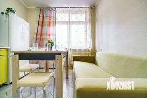 1-к квартира, посуточно, 42м2, 1/1 этаж