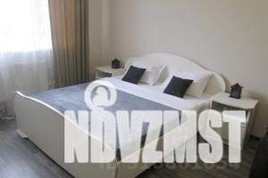 1-к квартира, посуточно, 50м2, 2/17 этаж