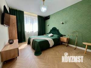 Студия квартира, посуточно, 40м2, 6/18 этаж