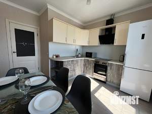 1-к квартира, посуточно, 35м2, 17/17 этаж