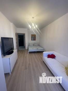 1-к квартира, посуточно, 48м2, 1/18 этаж