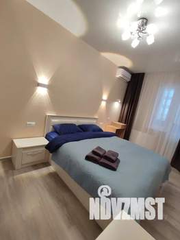 1-к квартира, посуточно, 38м2, 8/17 этаж