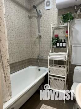 Студия квартира, посуточно, 30м2, 6/9 этаж