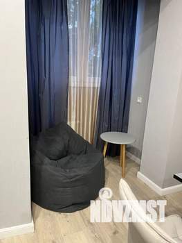 1-к квартира, посуточно, 40м2, 1/18 этаж