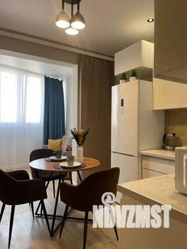 1-к квартира, посуточно, 41м2, 13/16 этаж