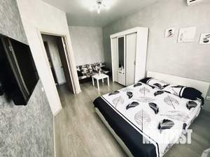 1-к квартира, посуточно, 36м2, 18/18 этаж