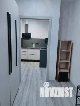 Студия квартира, посуточно, 35м2, 11/18 этаж