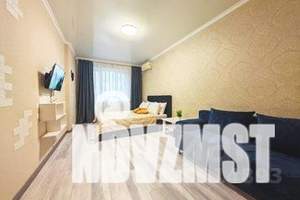 1-к квартира, посуточно, 40м2, 10/18 этаж