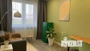 1-к квартира, посуточно, 38м2, 13/19 этаж