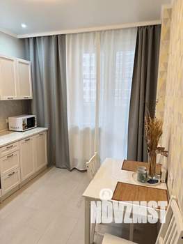 1-к квартира, посуточно, 39м2, 7/19 этаж