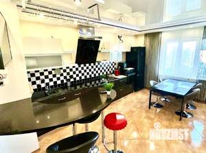 2-к квартира, посуточно, 79м2, 1/1 этаж