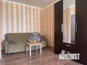 1-к квартира, посуточно, 38м2, 12/17 этаж