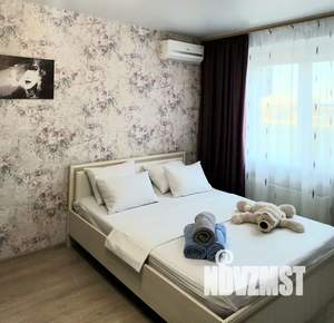 1-к квартира, посуточно, 42м2, 2/15 этаж