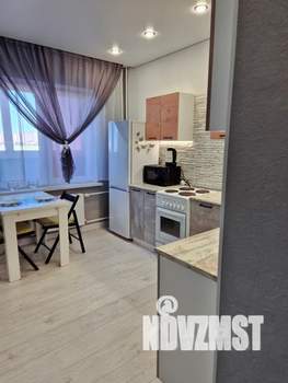 Студия квартира, посуточно, 35м2, 1/16 этаж