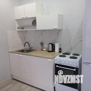 Студия квартира, посуточно, 35м2, 6/16 этаж