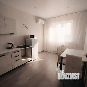 1-к квартира, посуточно, 35м2, 8/16 этаж