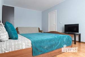 1-к квартира, посуточно, 37м2, 1/1 этаж