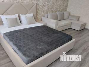 1-к квартира, посуточно, 55м2, 1/1 этаж