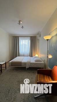 1-к квартира, посуточно, 40м2, 11/18 этаж