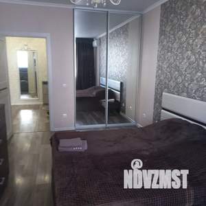 1-к квартира, посуточно, 45м2, 8/18 этаж