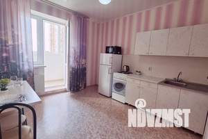 1-к квартира, посуточно, 40м2, 3/16 этаж