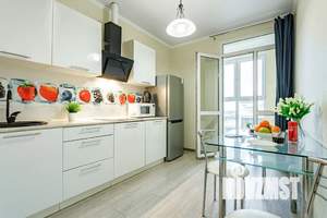 1-к квартира, посуточно, 40м2, 18/25 этаж