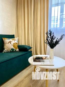 1-к квартира, посуточно, 40м2, 18/24 этаж