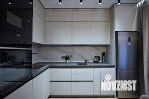 1-к квартира, посуточно, 39м2, 8/17 этаж