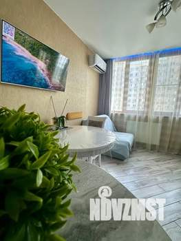 Студия квартира, посуточно, 45м2, 17/24 этаж