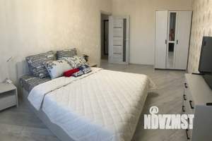 1-к квартира, посуточно, 49м2, 23/24 этаж