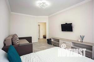 1-к квартира, посуточно, 40м2, 12/20 этаж