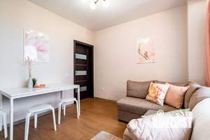 2-к квартира, посуточно, 65м2, 1/1 этаж