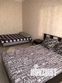 1-к квартира, посуточно, 40м2, 7/16 этаж
