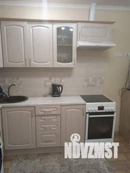 Студия квартира, посуточно, 34м2, 1/4 этаж