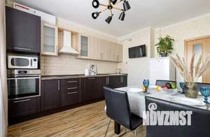 1-к квартира, посуточно, 66м2, 1/1 этаж