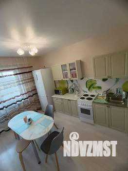 1-к квартира, посуточно, 40м2, 15/16 этаж