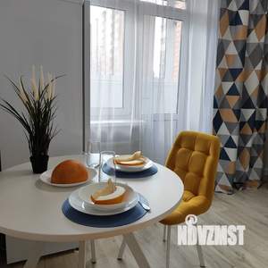 1-к квартира, посуточно, 38м2, 13/18 этаж